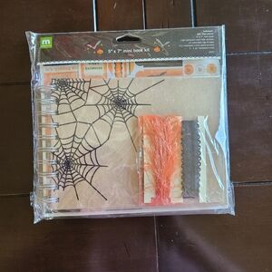Making Memories 5 x 7 mini Halloween book kit in original package